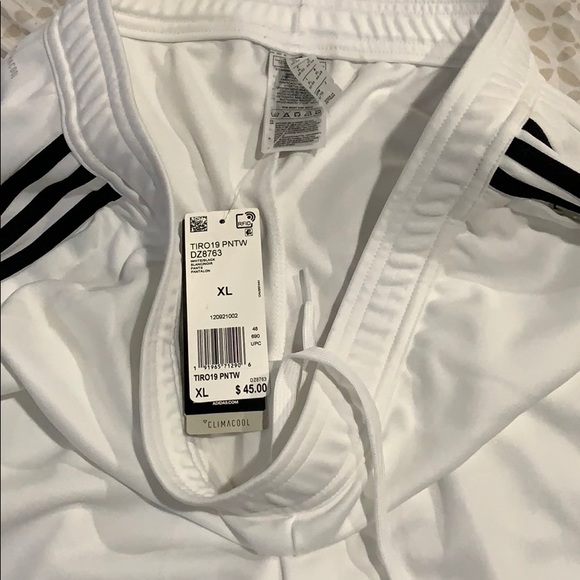 Climate cool Addis’s joggers - Picture 3 of 5